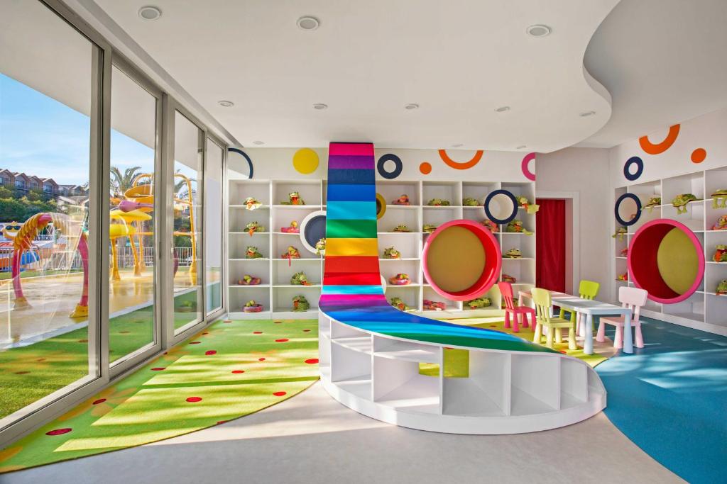 هتل کلاب ماروی کوش آداسی